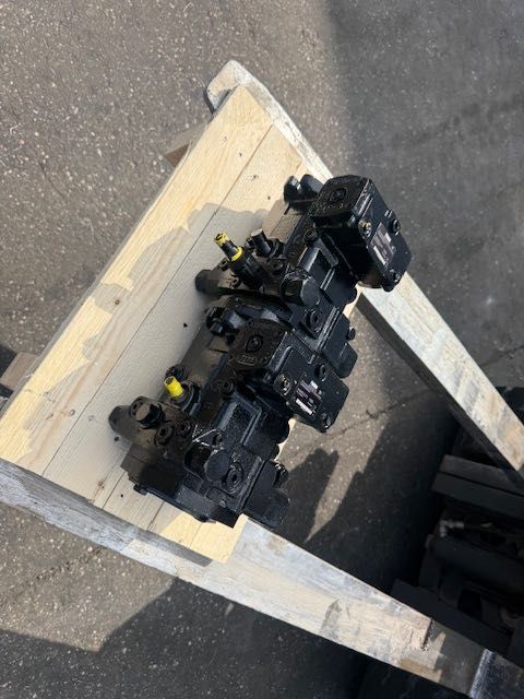 Rexroth A10VG28DG2 hydraulic PUMP TANDEM COMPLET
