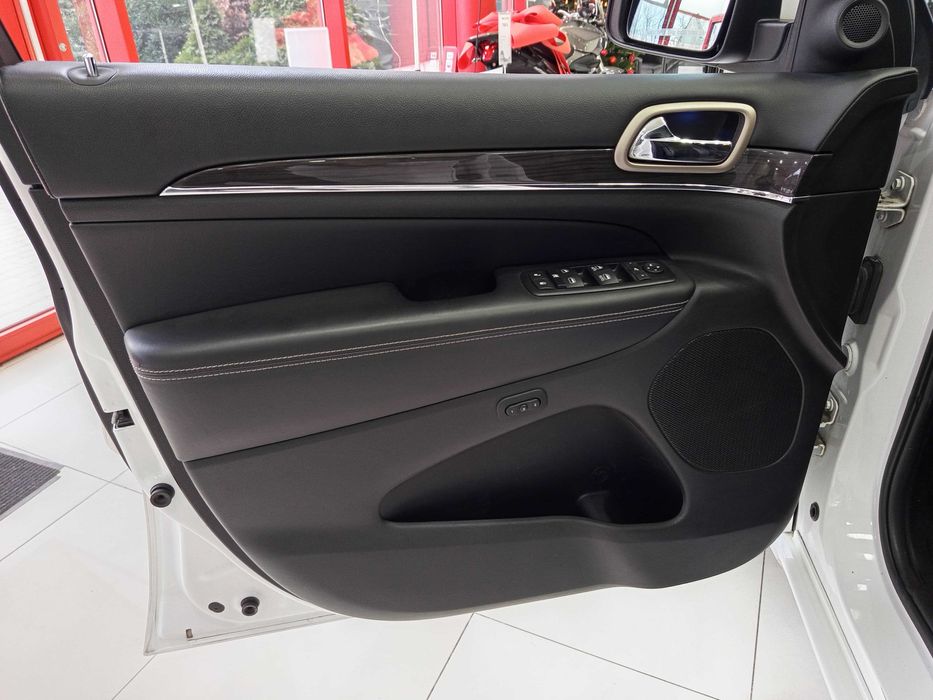 Jeep Grand Cherokee 2016
