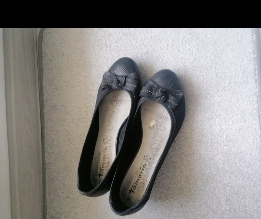 Czarne czółenka Tamaris