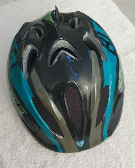 Capacete em bom estado para Skate Bicicleta etc