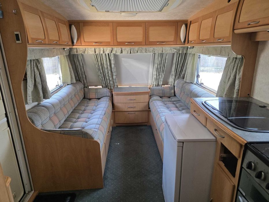 Caravana inglesa lunar lexon