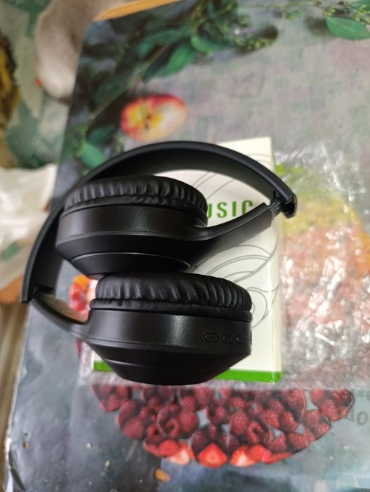 Продам навушники бездротові, нові