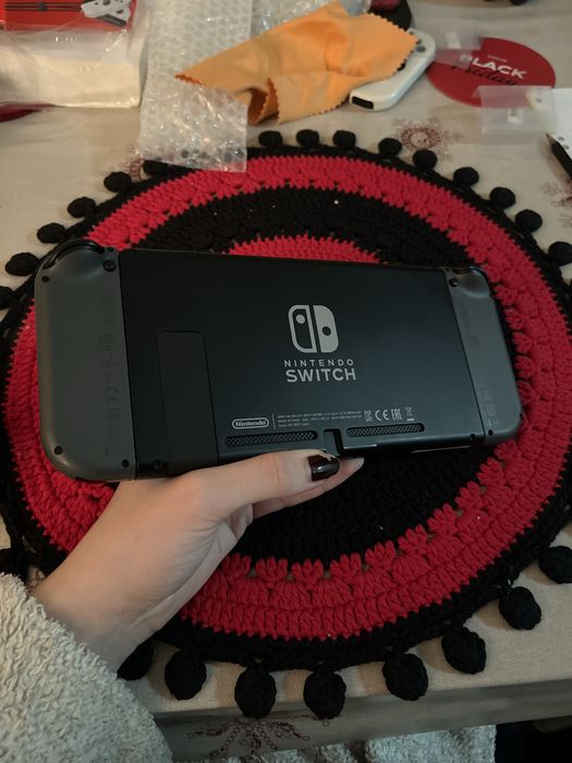 Nintendo Switch Cinzenta Completa + Bolsa + Pelicula de vidro protetor