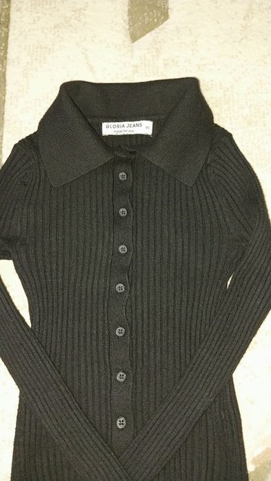 Кофта з комірцем