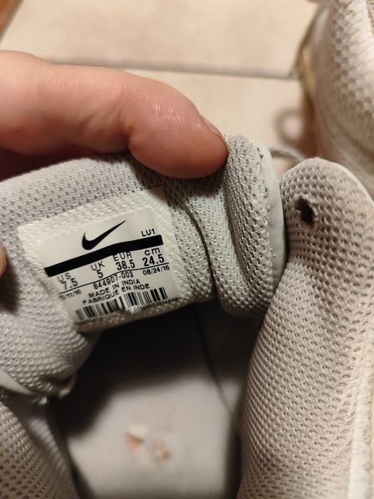 Nike damskie idealne na wiosnę i lato.