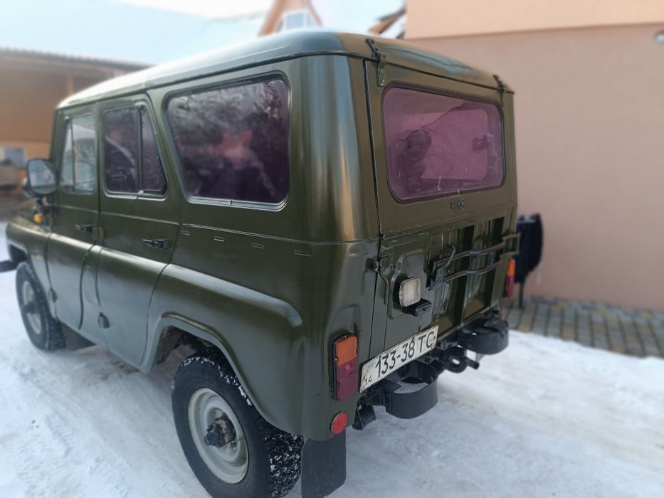 Уаз       командир