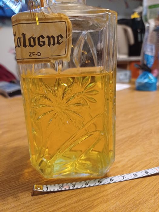 Одеколон ІYE 1980 год Сирия 350грамм