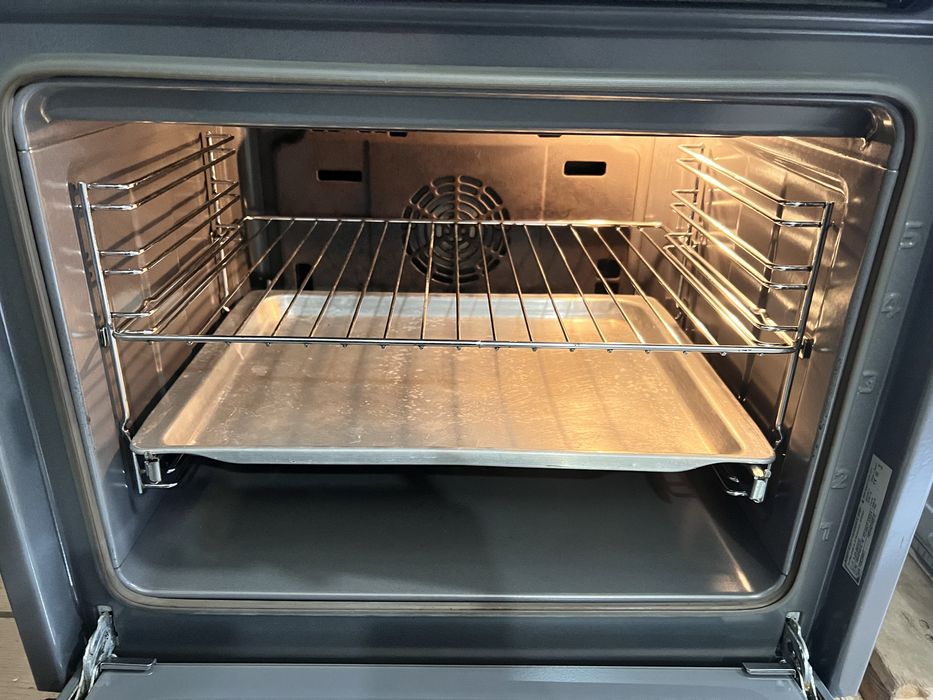 Духовка Bosch (Німеччина)