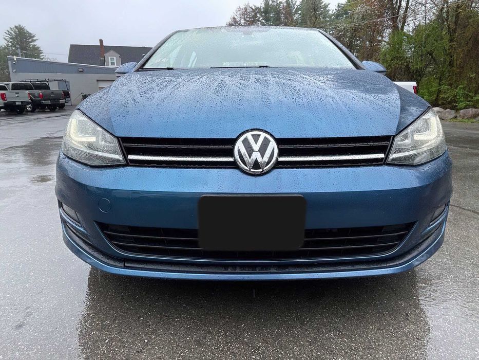Volkswagen Golf Se      2015