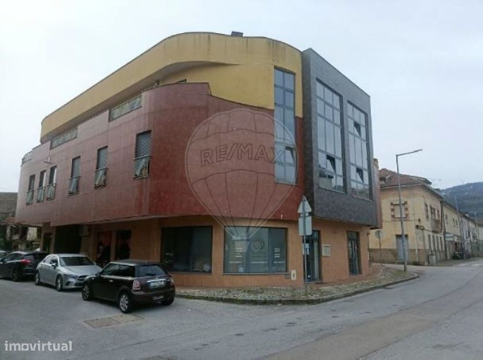 Apartamento T3 para venda — Campo de Besteiros, Viseu