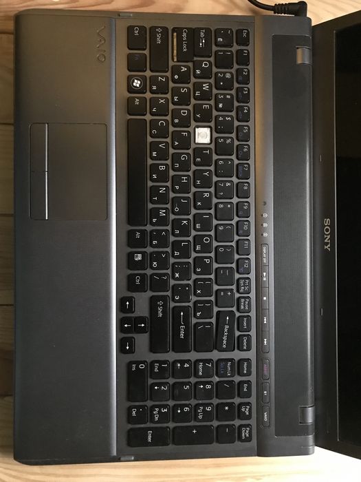 Ноутбук Sony Vaio VPCF1 16.4’ дюйма