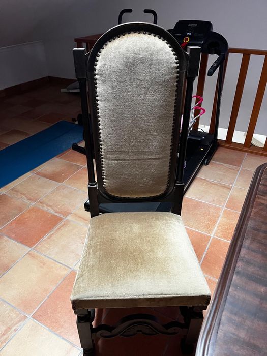 Mesa antiga c/6 cadeiras