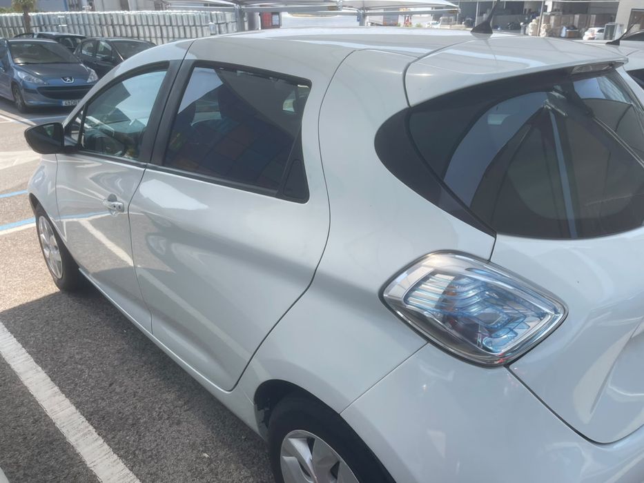 Renault Zoe ZE40 40kWh | Bateria Própria | GPS | Câmara | 2017