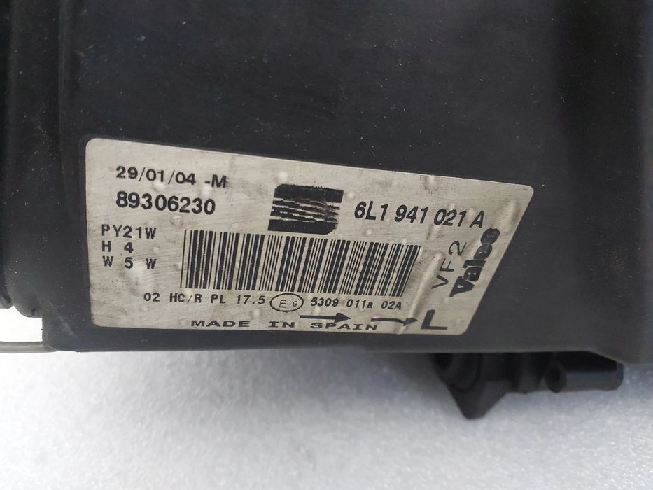 Ótica / farol esquerda SEAT Ibiza III (6L1)