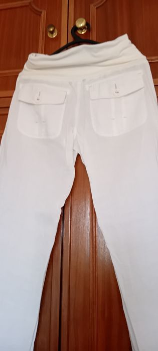 Calças de linho branco