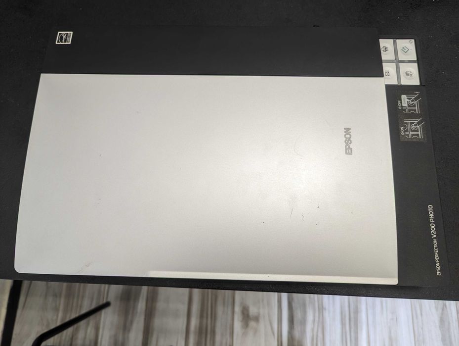 Сканер Epson Perfection V200 Photo: 1 600 грн. - Периферійні пристрої ...