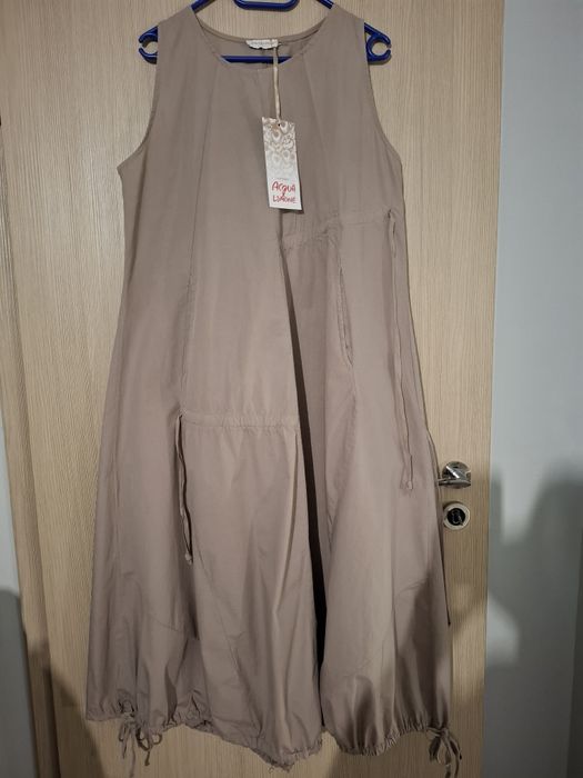 Acqua & Limone nowa sukienka bombka w kolorze fango