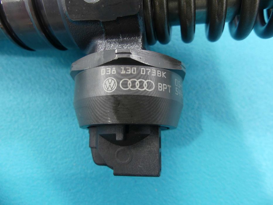 Форсунка Skoda Octavia VW B6 Seat 2.0 2,0 TDI 0414720306 038130073BK