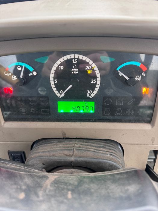 Трактор JOHN DEERE 6110B