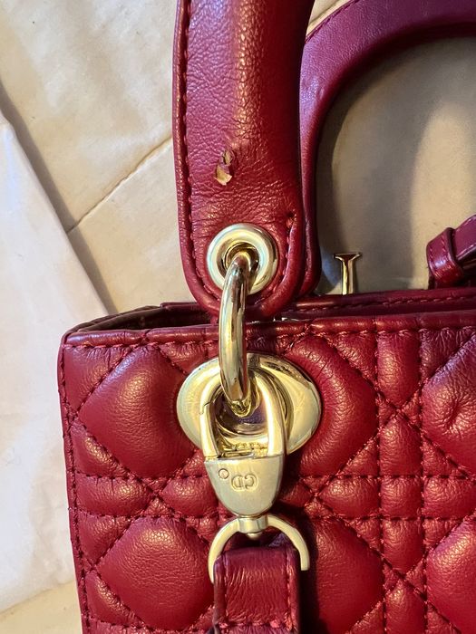 Bolsa CD - vermelha - Com alça de ombro - semi nova