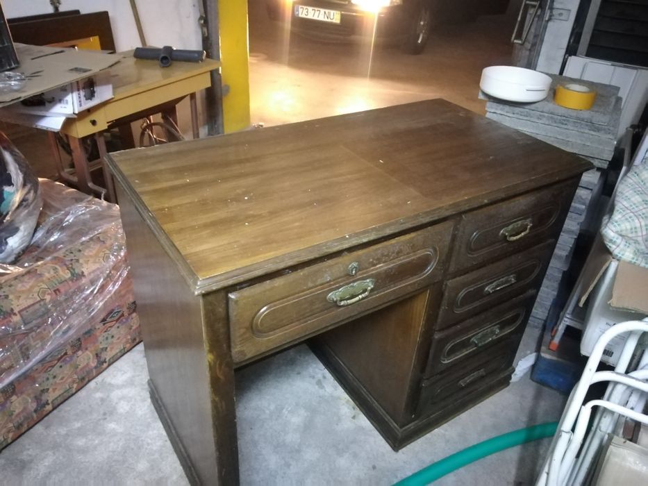 Secretaria em Madeira