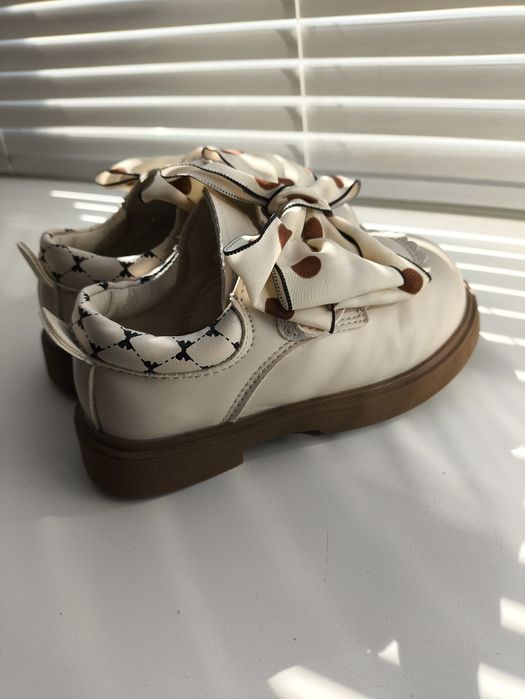 Туфельки для дівчинки демі