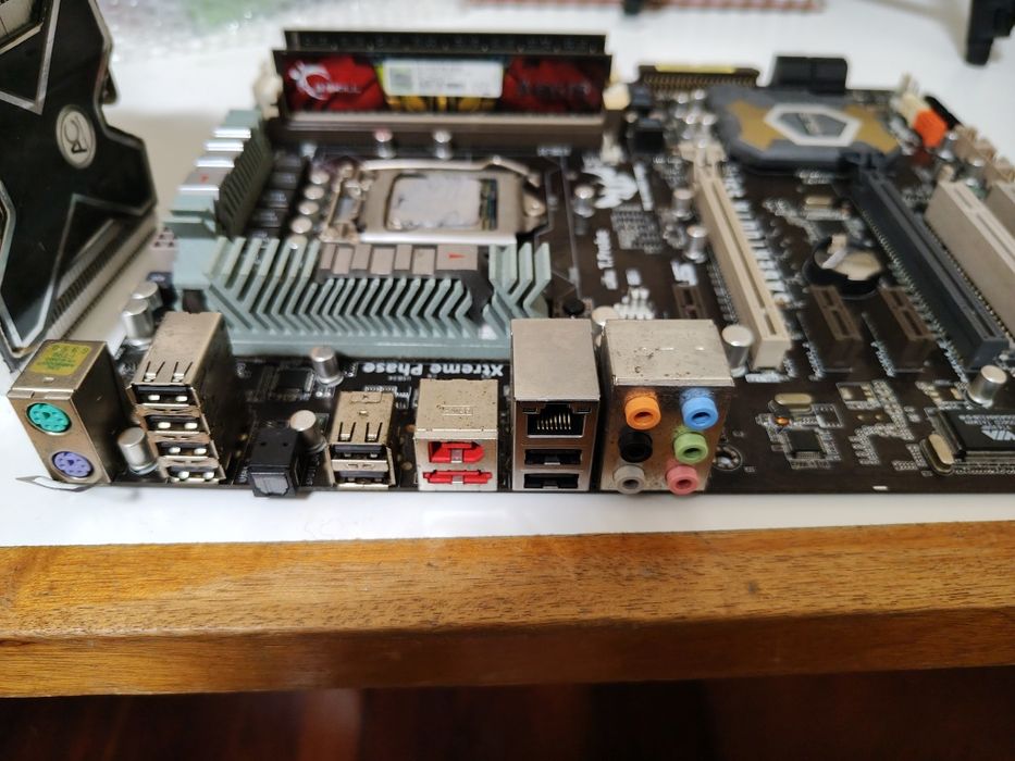 Motherboard e Processador