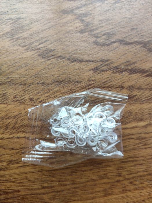 Bolsa pequena + pulseiras de elásticos