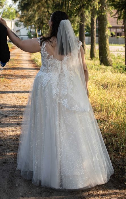 Suknia ślubna  rozmiar 52