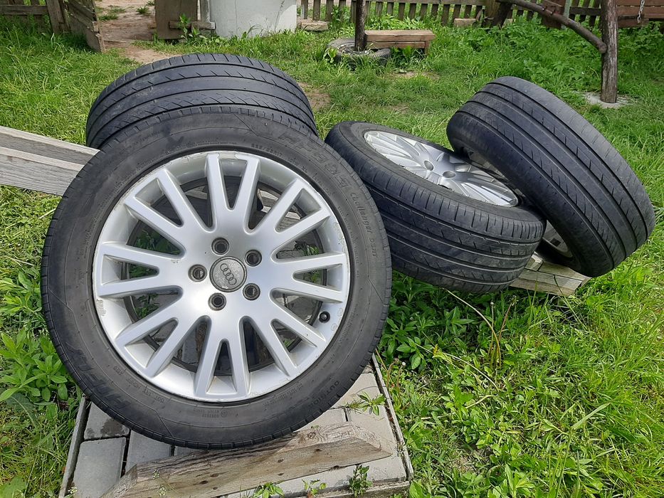 Продам титанові диски+літня гума Audi 225/55 R17 .