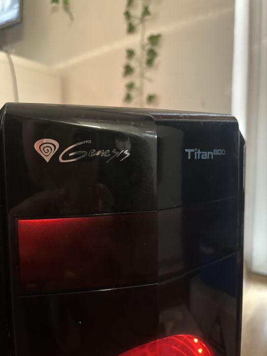 Komputer stacjonarny + monitor+głośniki i kamerka internetowa