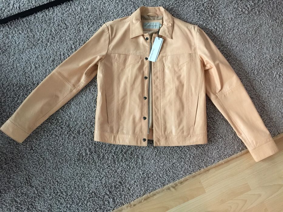 Женская кожаная куртка