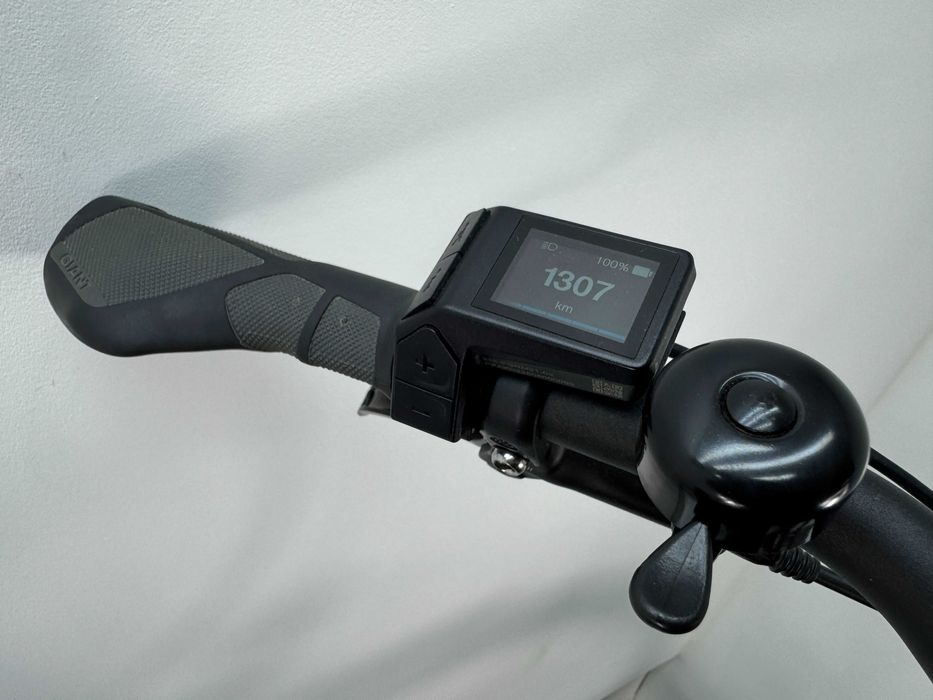 Rower elektryczny GIANT Dailytour E+ C7 rozmiar 53 cm bateria 500Wh