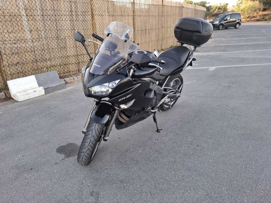 Kawazaki ER6F 2010