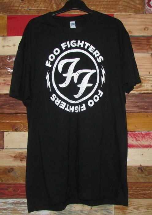 Queens of the Stone Age / Foo Fighters - T-shirt - Nova