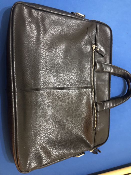 Mala 100% pele preta