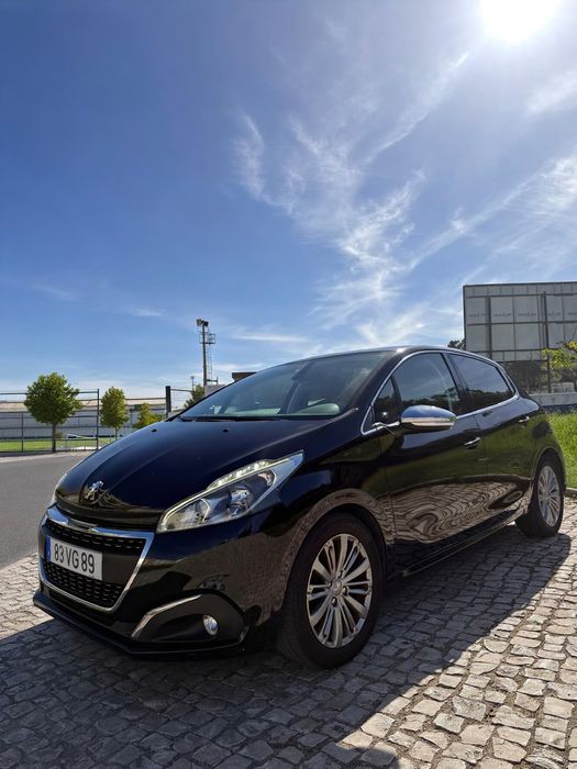 PEUGEOT 208 1.2 ALLURE (2018)
