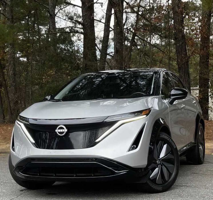 Nissan Ariya      2023