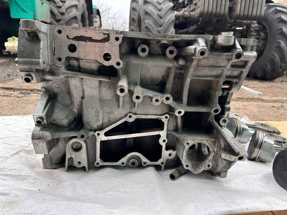 Блок двигателя Мазда сх7 2.3 турбо