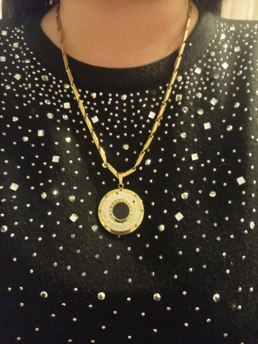 Złoty naszyjnik łańcuszek z zawieszką wisiorkiem okrągłym cyrkonie