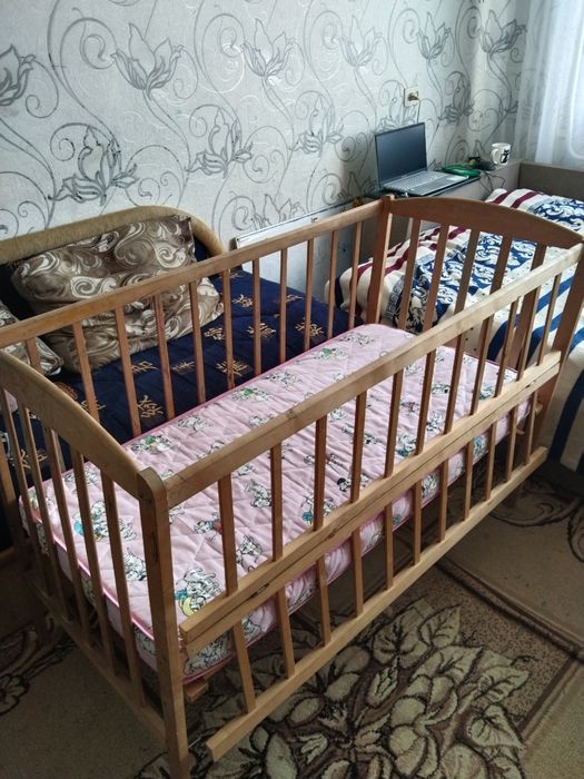 Продам дитячу кроватку