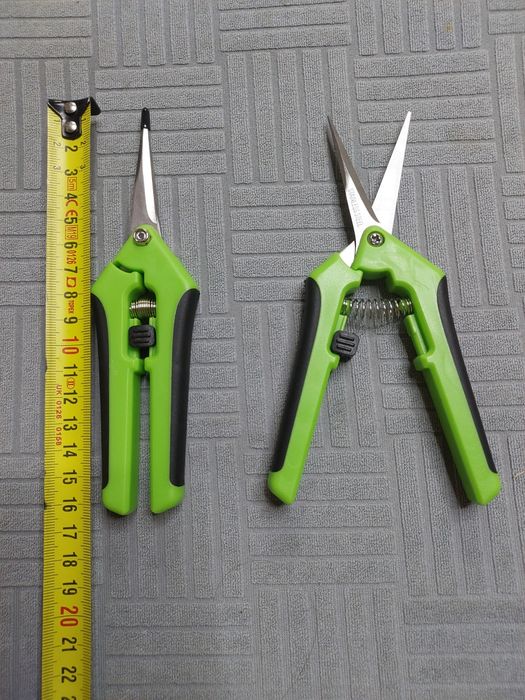 Садові ножиці з пружиною