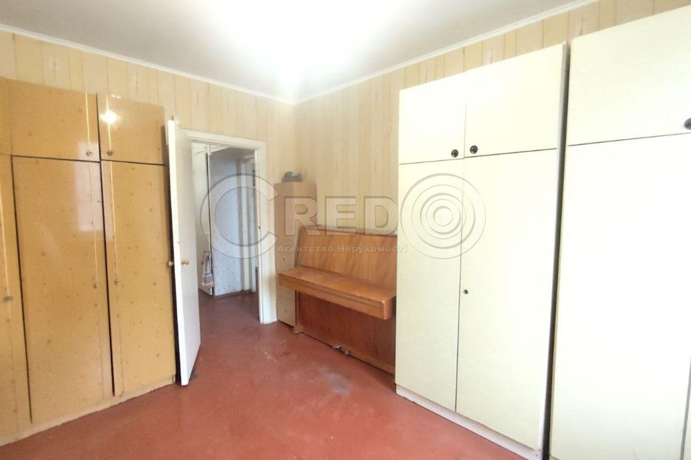 Продаж 3кімнатної квартири. вул. П. Глазового, 22.