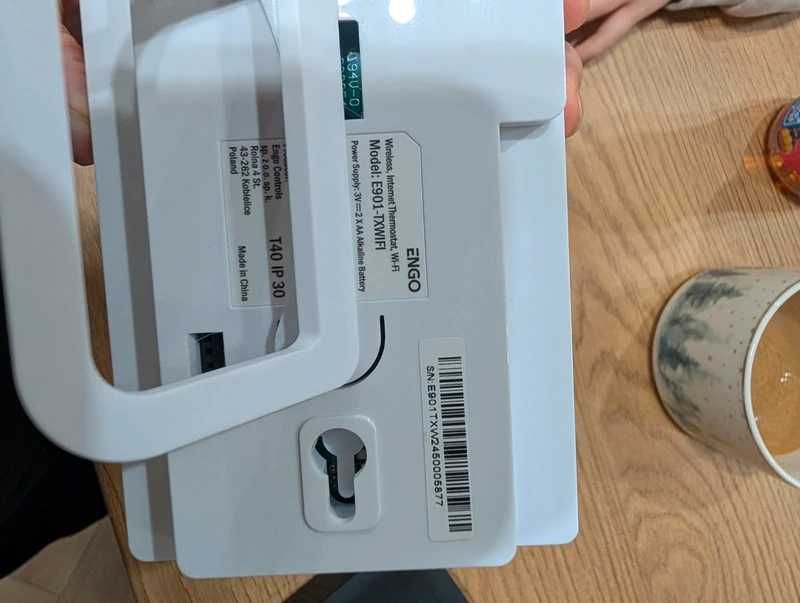 Regulator temepratury odbiornik WiFi ENGO bezprzewodowy natynkowy