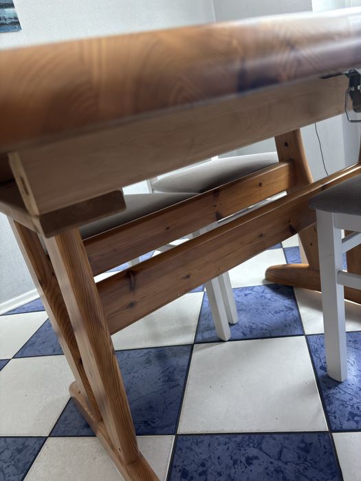 Stół sosnowy, rozsuwany