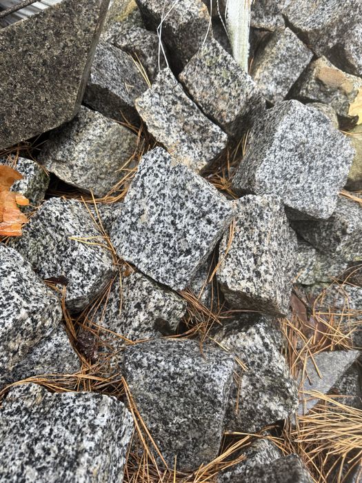 Бруківка гранітна