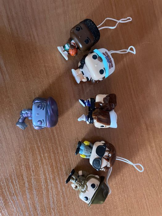 Фігруки kinder joy stranger things (Дивні дива)