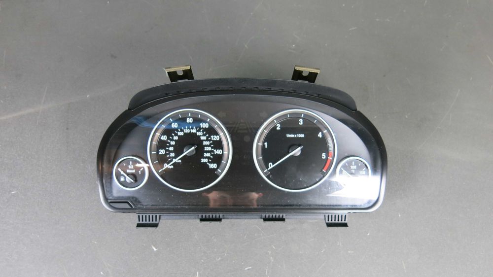 BMW F10 F11 5 zegary licznik prędkościomierz