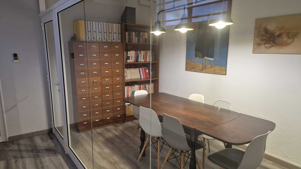 Arrendo sala de escritório no Seixal em Centro de Escritórios