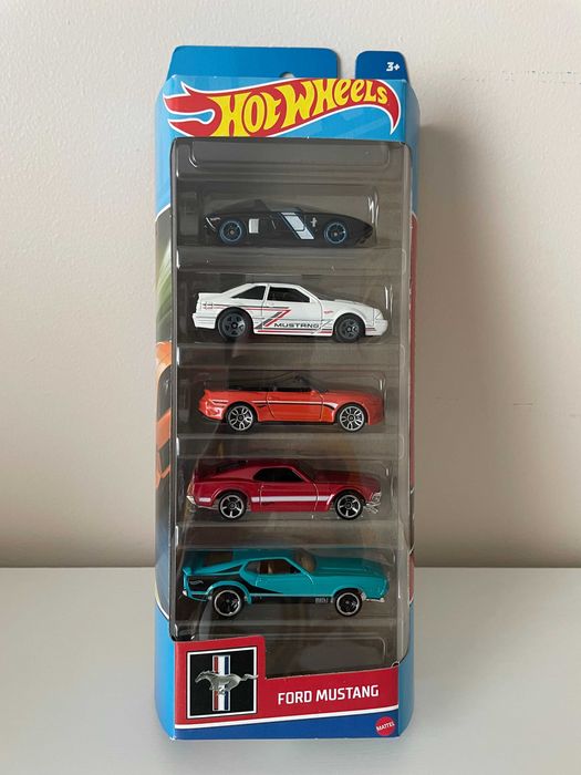 Pack 5 Hot Wheels Ford Mustang - Novo e Selado - Edição Temática